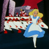 アニメで英語「女王から逃げるアリス」